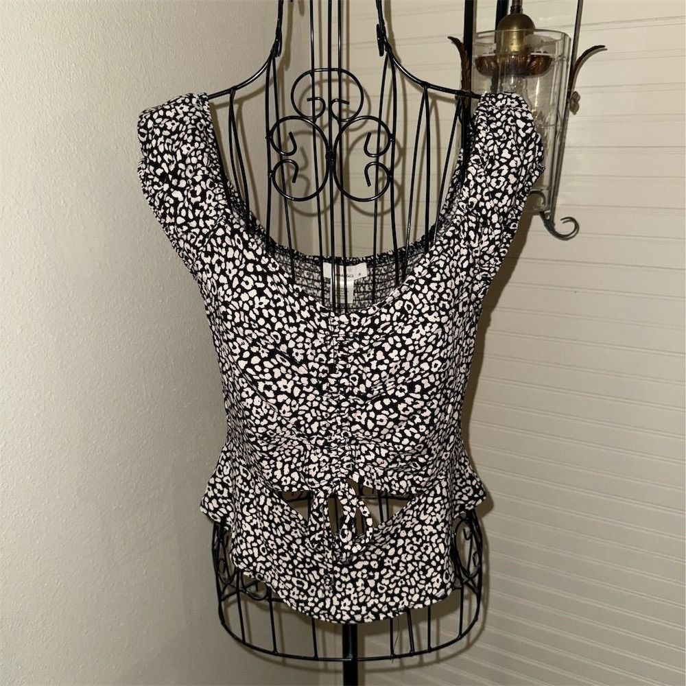 Urban Romantics Women's Black Pleated M cropped smocked western‎ cowgirl party